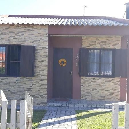 Hospedaje Chuy La Casa de Eliete en la ciudad Santa Vitória do Palmar Exterior foto